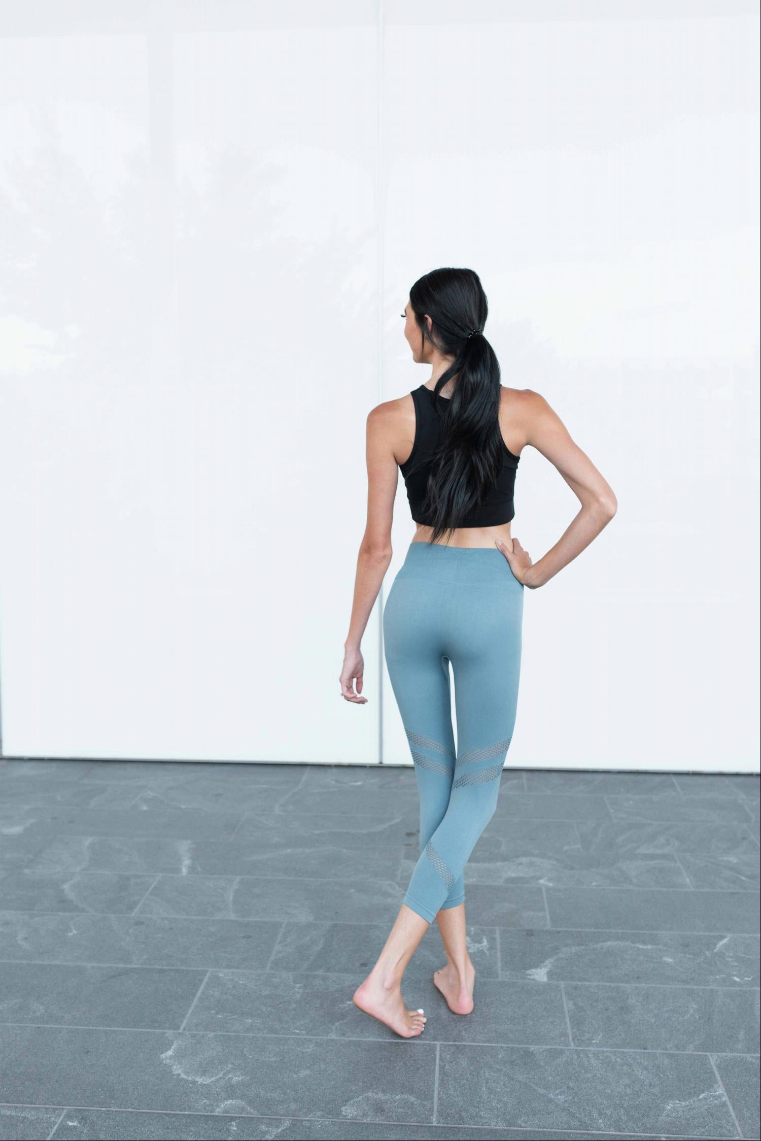 Active Vented Mesh Design Capri Fitness Leggings Musa