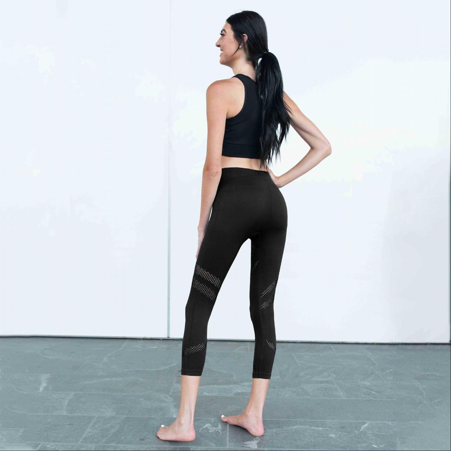 Active Vented Mesh Design Capri Fitness Leggings Musa